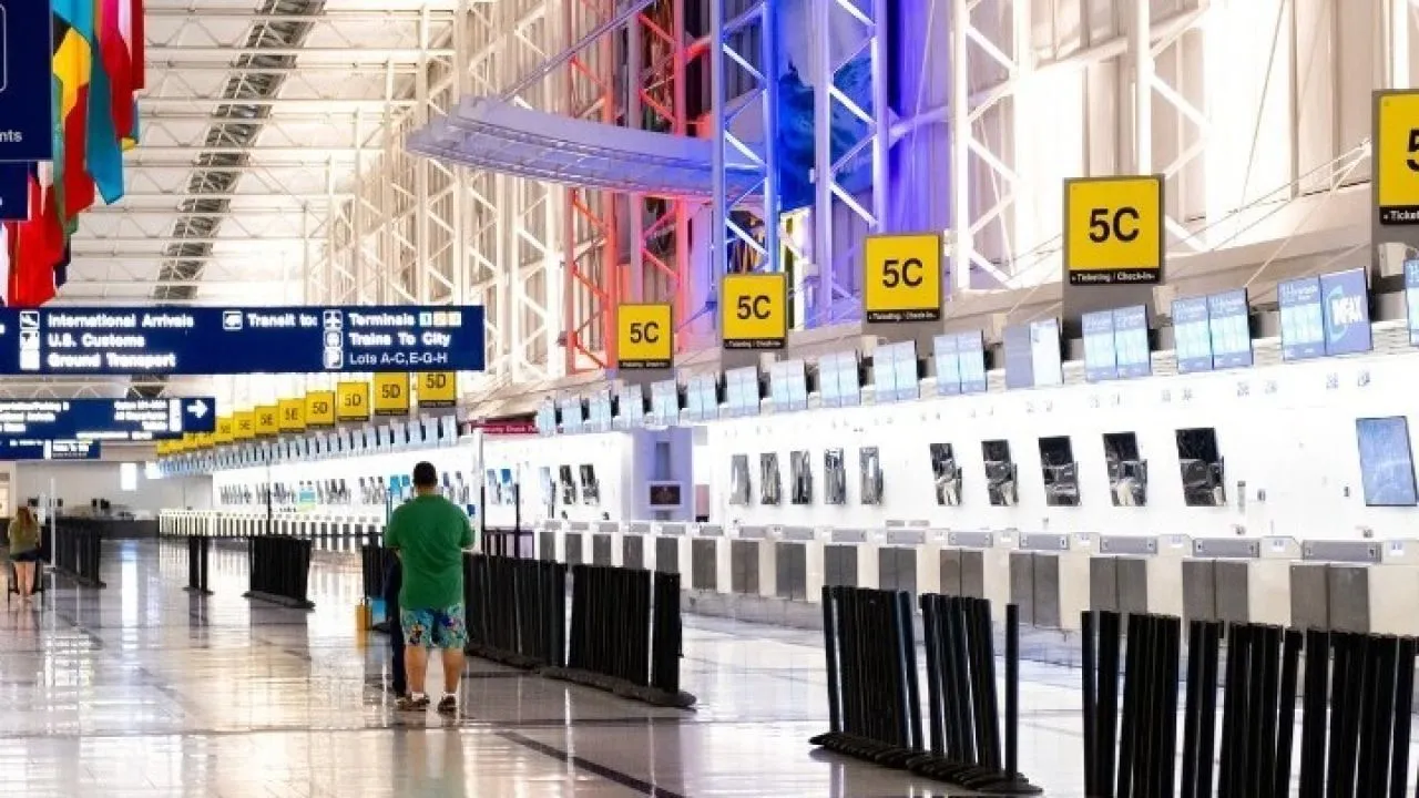 Βρετανία: Επίθεση με σπρέι πιπεριού έγινε στο αεροδρόμιο του Χίθροου