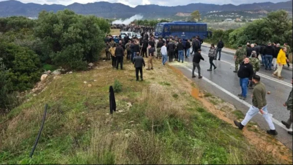 Κλιμακώνονται οι κινητοποιήσεις των αγροτών σε όλη τη χώρα