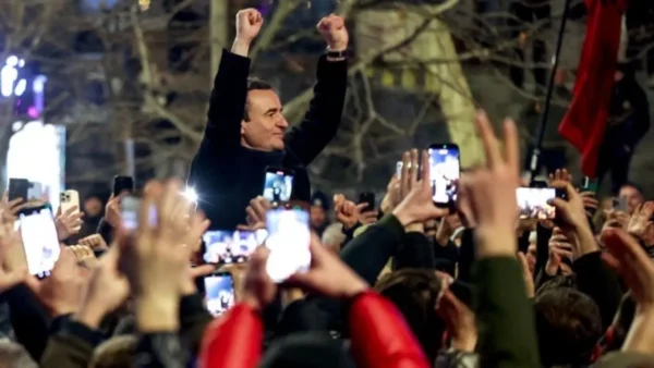 Νίκη του Άλμπιν Κούρτι στις βουλευτικές εκλογές στο Κόσοβο