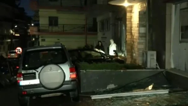 Ισχυρή έκρηξη σε υποκατάστημα τράπεζας στον Εύοσμο, ξημερώματα των Χριστουγέννων - Δείτε βίντεο