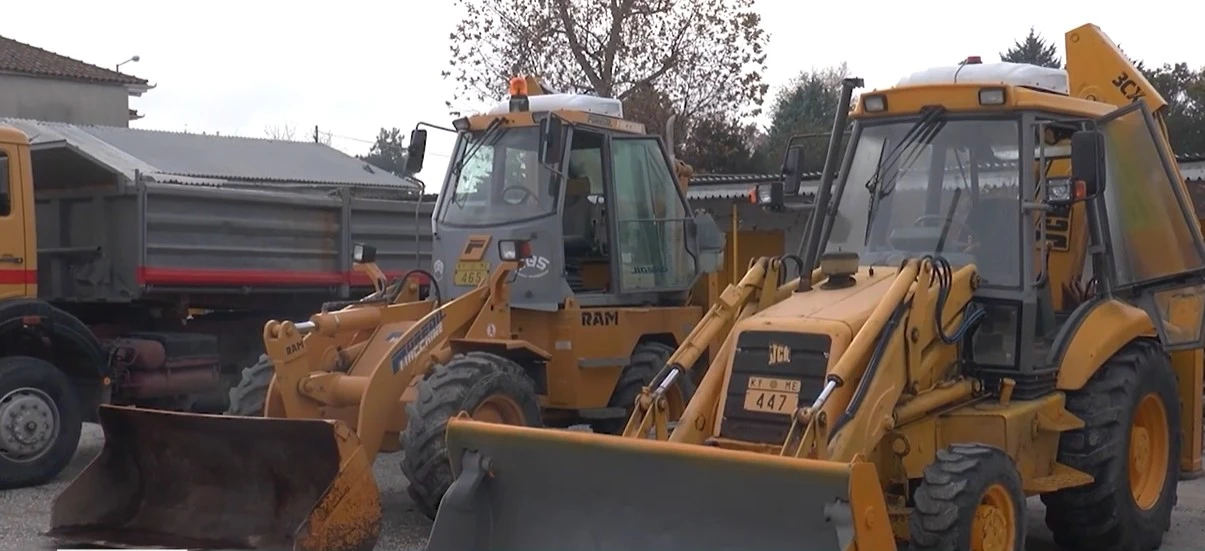 Σε ετοιμότητα τα εκχιονιστικά μηχανήματα της Π.Ε. Σερρών - video