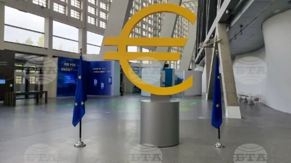 Βουλγαρία - ΒΤΑ: «Δέκα ημέρες έμειναν μέχρι να γίνει η Βουλγαρία το 21ο μέλος της οικογένειας μας του ευρώ», δηλώνει η Κριστίν Λαγκάρντ