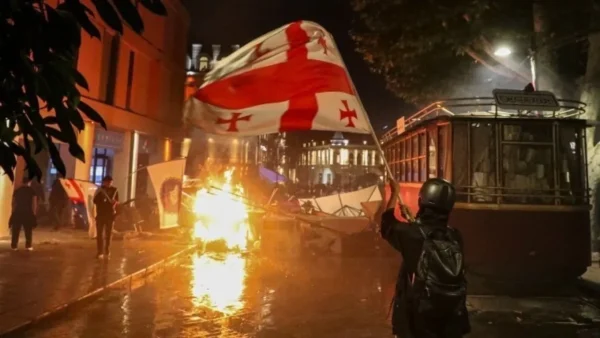 Γεωργία: Οι αρχές ξεκινούν έρευνα μετά τις καταγγελίες του BBC ότι χρησιμοποίησαν "χημικά όπλα" εναντίον αντικυβερνητικών διαδηλωτών