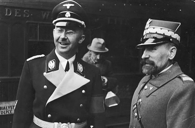 «Η ζωή μου ήταν ένα ψέμα»: 47χρονος ανακάλυψε τυχαία πως ο αρχηγός των SS, Χάινριχ Χίμλερ, ήταν ο παππούς του