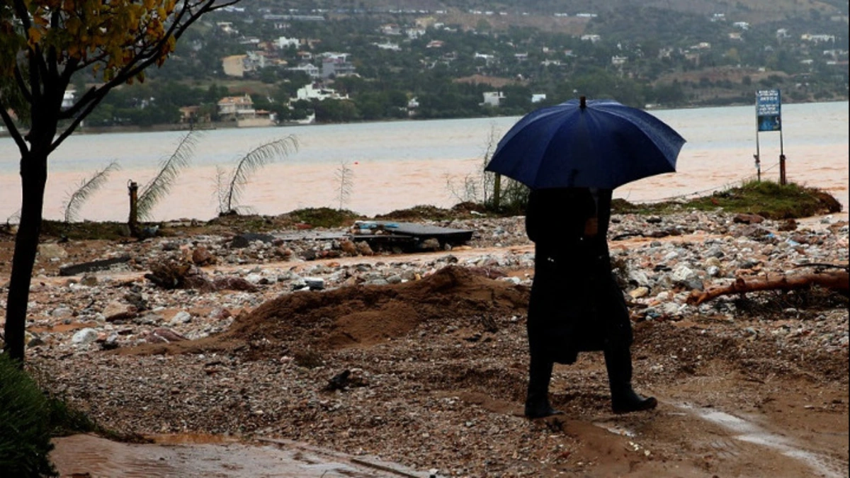 Έως αύριο το μεσημέρι ισχυρές βροχές και καταιγίδες - Σε ποιές περιοχές θα εκδηλωθούν