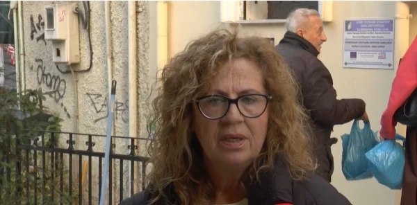 Πακέτα φαγητού δώρισε η κοινωνική κουζίνα του Δήμου Σερρών στην Ηλιαχτίδα - video