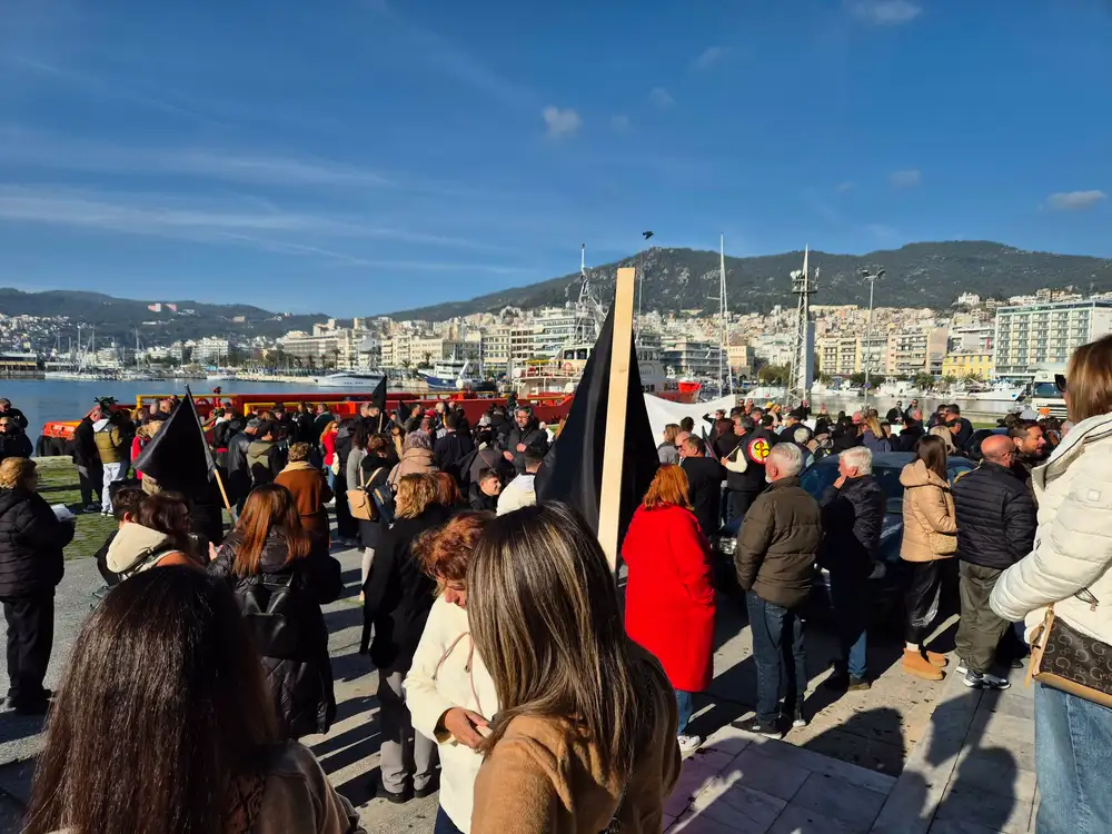 Καβάλα: Ηχηρό μήνυμα από την Πλατεία Καπνεργάτη: Η αποθήκευση CO2 δεν θα περάσει!