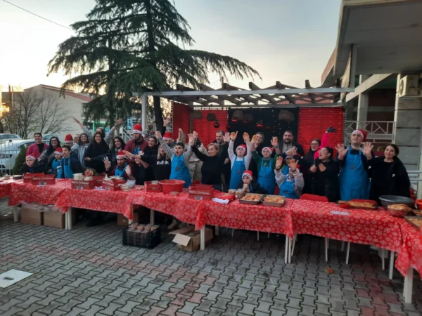 Τα παιδιά του ΚΔΑΠ ΜΕΑ «ΕΝ ΕΡΓΩ» μαγείρεψαν για καλό σκοπό –Γεύματα αγάπης για το Κοινωνικό Συσσίτιο του Δήμου Σερρών