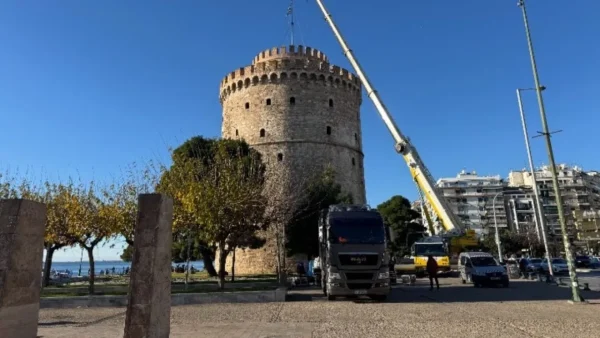 Προετοιμασίες για το μεγάλο πάρτι αλλαγής του χρόνου στον Λευκό Πύργο