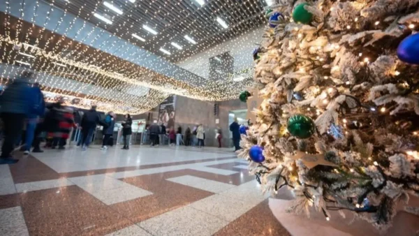 ΣΤΑΣΥ: Χριστούγεννα 2025 στο Μετρό και το Τραμ της Αθήνας