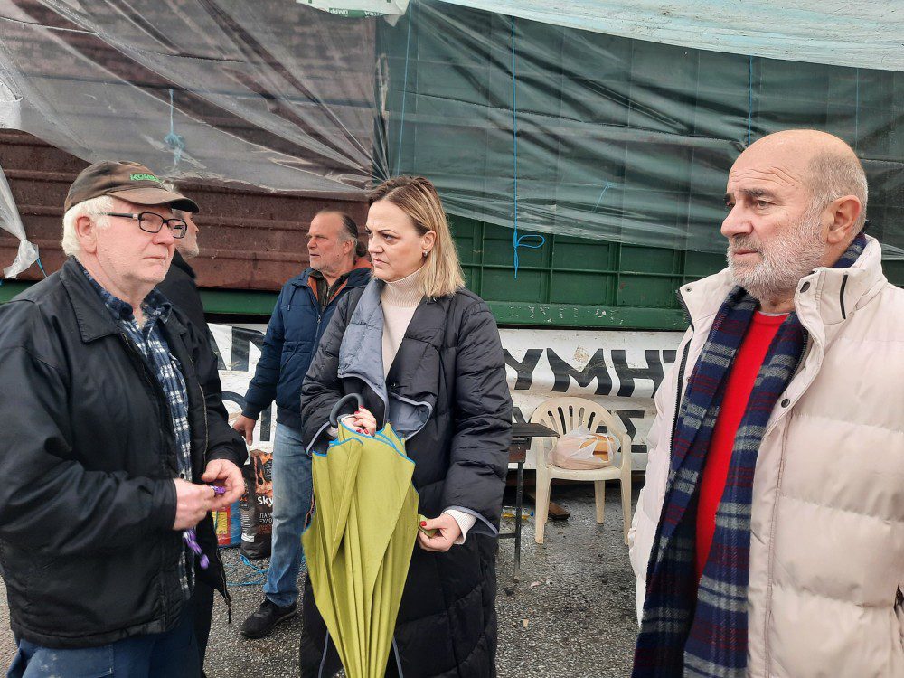 Η Δήμαρχος Σερρών στο μπλόκο των αγροτών του Προμαχώνα - video