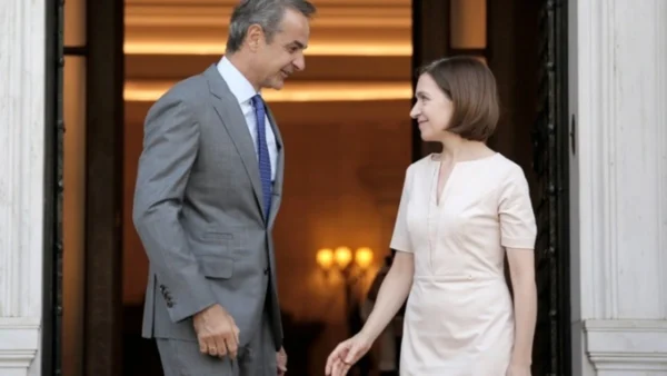 Συνάντηση Κυρ. Μητσοτάκη με την Πρόεδρο της Μολδαβίας Μάγια Σάντου