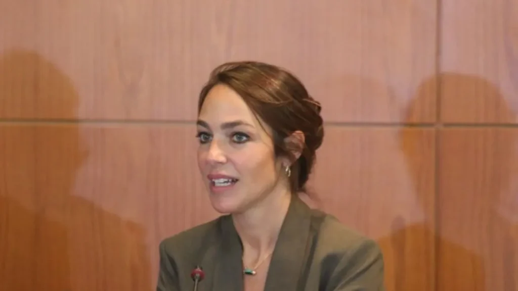 Δ. Μιχαηλίδου: Έξι νέα στεγαστικά προγράμματα και 3 + 1 καλές ειδήσεις από το ΥΚΟΙΣΟ