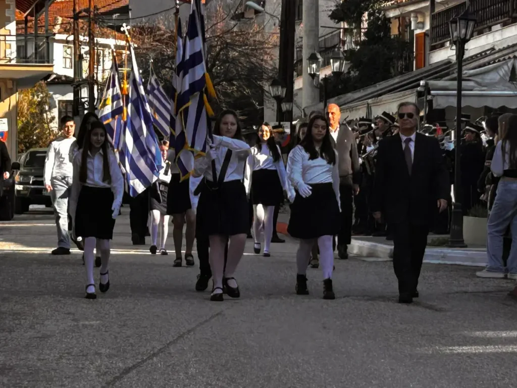 Με επισημότητα το ετήσιο μνημόσυνο για τα 204 χρόνια από τον θάνατο του ήρωα Εμμανουήλ Παπά