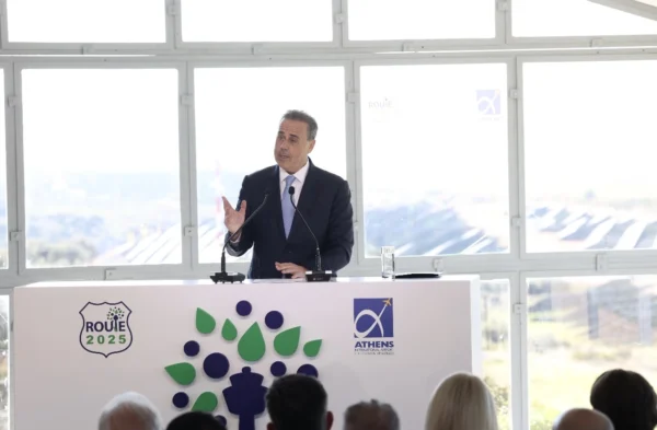 Σταύρος Παπασταύρου: «Η μετάβαση σε μια οικονομία μηδενικών εκπομπών αποτελεί ευκαιρία για ανάπτυξη αλλά και για ένα καλύτερο μέλλον για τις επόμενες γενιές»