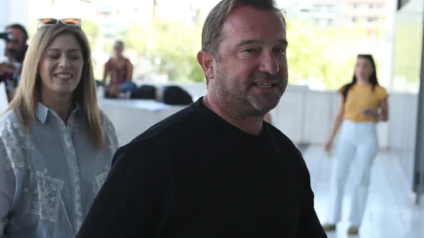 Πλακιάς για κόμμα Καρυστιανού: Αναπνεύστε ελεύθερα, έρχεται οξυγόνο