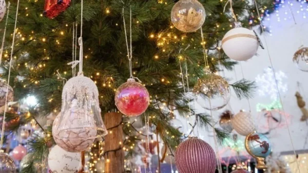 Εβδομήντα αστέρια-στολίδια για κάθε δότη οργάνων στη Θεσσαλονίκη το 2022-2025