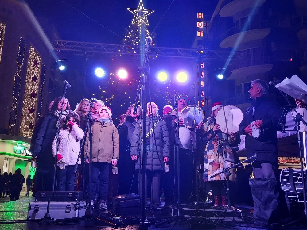 ¨Σέρρες: Παραδοσιακό γλέντι με το μουσικό σχήμα "ΣΙΡΙΣ" - video