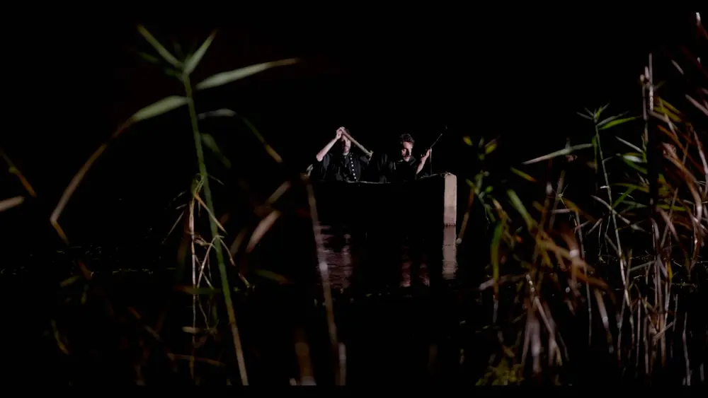 Γυρίσματα στην τεχνητή λίμνη του Άγρα για την ταινία «Το στοιχειό του Βάλτου»