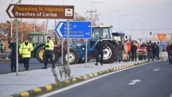 Πηγές ΕΛΑΣ: Επιβεβλημένη η ρύθμιση και η εκτροπή κυκλοφορίας κατά τη διάρκεια των αγροτικών κινητοποιήσεων