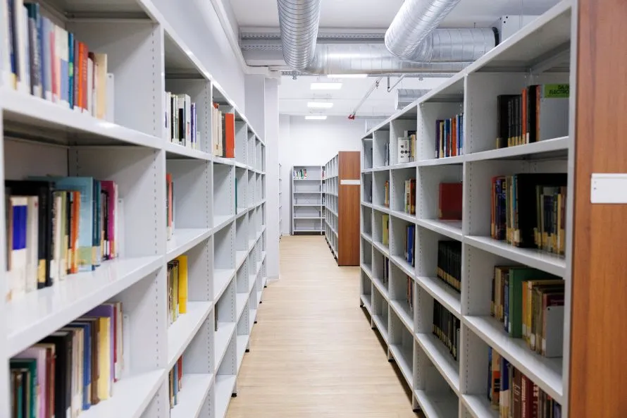 Εγκαίνια βιβλιοθήκης ΣΘΕ του ΑΠΘ στον χώρο όπου υπήρχε η κατάληψη του Βιολογικού