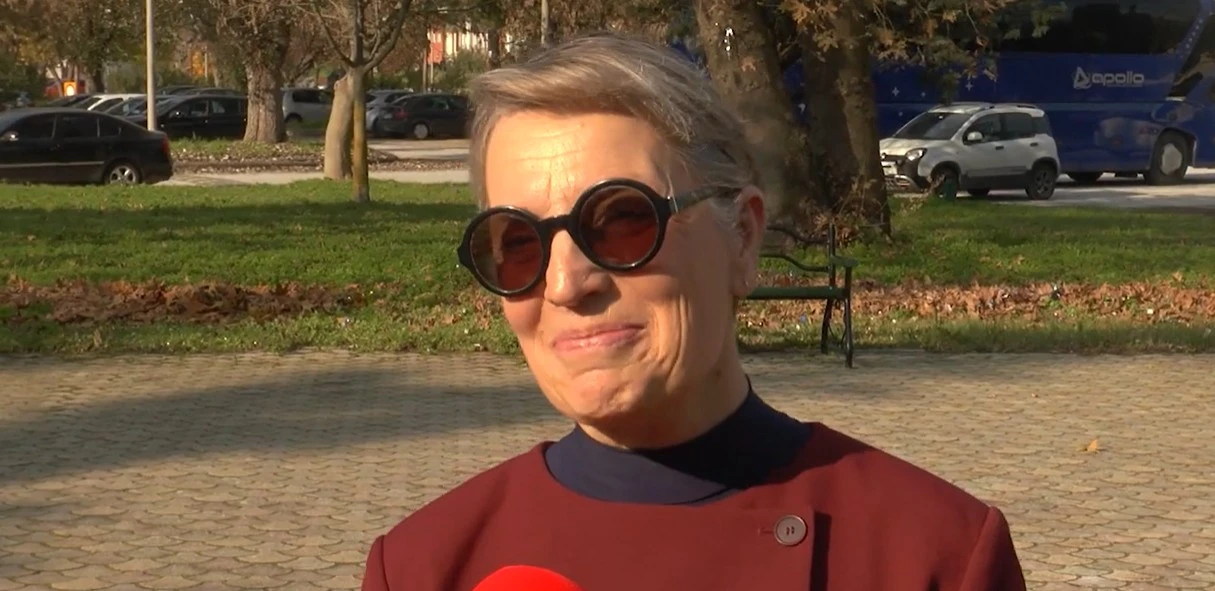 Χριστουγεννιάτικη εκδήλωση στο ΔΙΠΑΕ Σερρών - Φωταγωγήθηκε το δέντρο και βραβεύτηκαν μέλη του Πανεπιστημίου - video