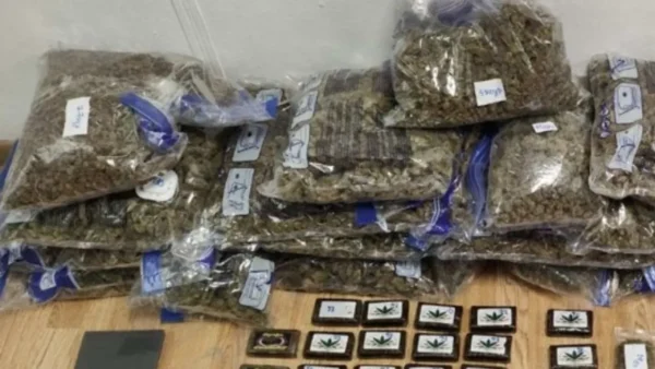 Διαδοχικά χτυπήματα κατά των ναρκωτικών στην Αττική και στο λιμάνι του Πειραιά από το Λιμενικό