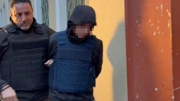 «Κράτα γερά» φώναζαν έξω από το Δικαστικό Μέγαρο Σερρών ο αδελφός του και φίλοι του, τι υποστήριξε ο δράστης