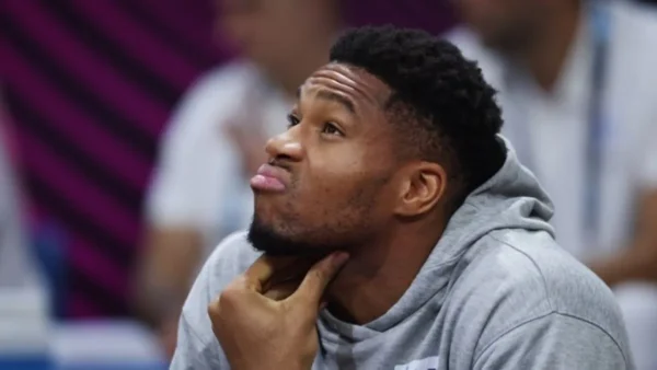 Αντετοκούνμπο: «Πρέπει να πιστέψουμε ότι είμαστε καλή ομάδα»