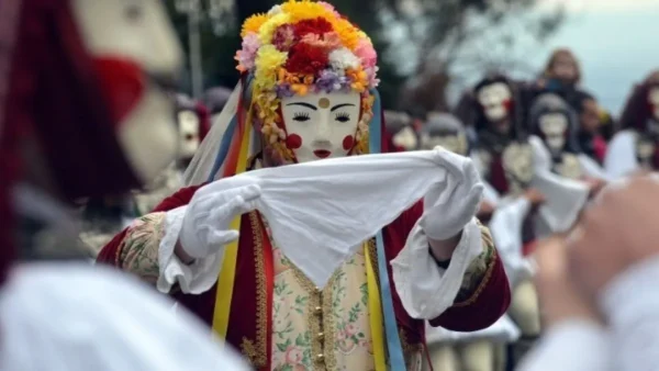 Νάουσα: Ξεκινούν με «Γενίτσαροι και Μπούλες» οι αποκριάτικες εκδηλώσεις