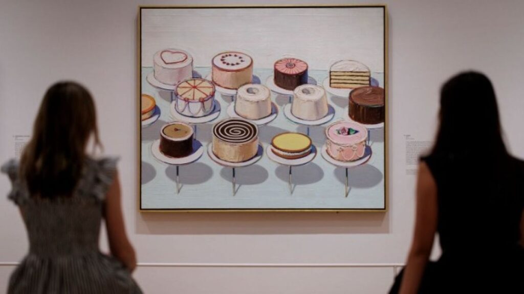 Γουέιν Τιμπό: Μια έκθεση-αντίδοτο στους ιλιγγιώδεις ρυθμούς της εποχής