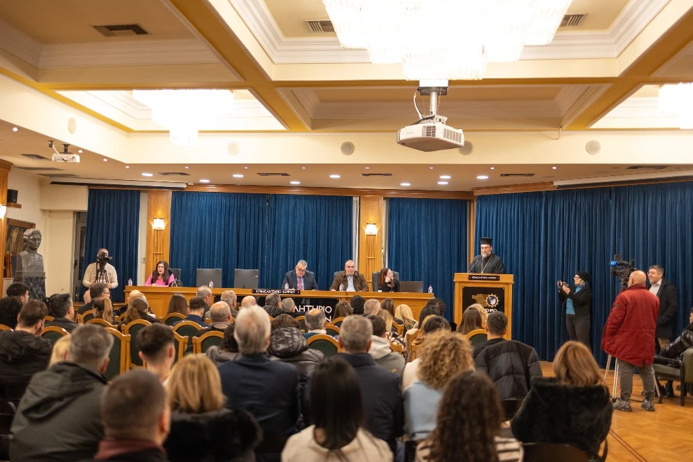 Επιμελητήριο Σερρών: Βράβευσε τα παιδιά των μελών του παρουσία του Προέδρου της ΚΕΕΕ Γ.Βουτσινά