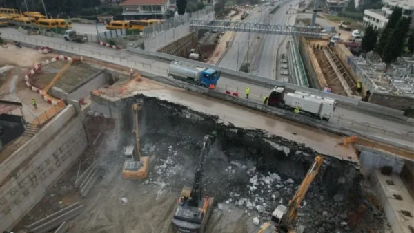 Ξεκίνησε η κατεδάφιση της γέφυρας Πανοράματος- 48ωρος αποκλεισμός για το FlyOver