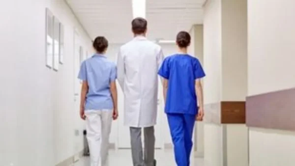 ΕΙΝΑΠ-ΠΟΕΔΗΝ: Τα νοσοκομεία ανακαινίζονται αλλά λείπουν οι εργαζόμενοι