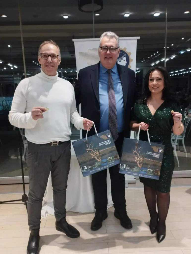 Ευχές για υγεία, ευημερία και ανάπτυξη του επιχειρείν στην κοπή της Πρωτοχρονιάτικης πίτας του Επιμελητηρίου Σερρών