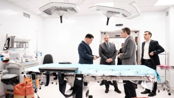 Επίσκεψη Κυρ. Μητσοτάκη στο νοσοκομείο «Άγιος Σάββας»: «Το ΕΣΥ αλλάζει»