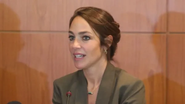 Δόμνα Μιχαηλίδου: Ανοίγουν τα κλειστά σπίτια - Έως 46.000 ευρώ σε οικογένεια με δύο παιδιά η ενίσχυση για την ανακαίνιση