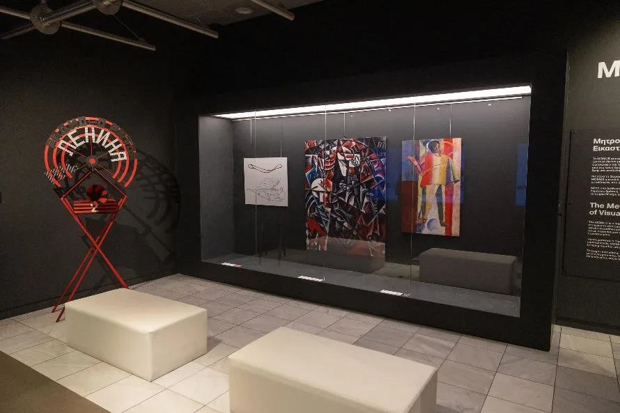 Η τέχνη συναντά το ταξίδι - Εγκαινιάστηκε το MOMUS Air στο αεροδρόμιο «Μακεδονία»