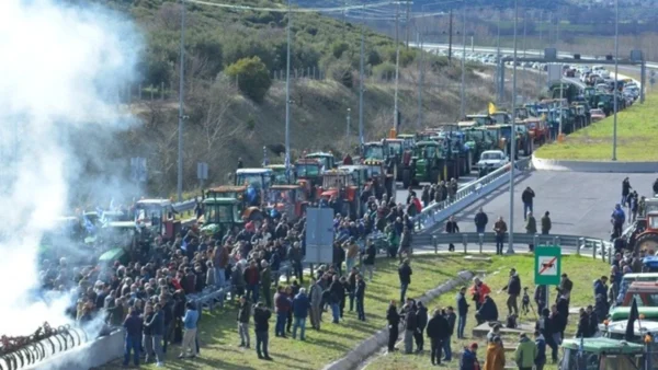Νέα σύσκεψη σήμερα κυβερνητικού κλιμακίου με εκπροσώπους των αγροτών