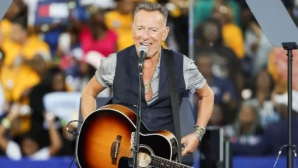 Ο Μπρους Σπρίνγκστιν αποτίνει φόρο τιμής στα θύματα στη Μινεάπολη με νέο τραγούδι του