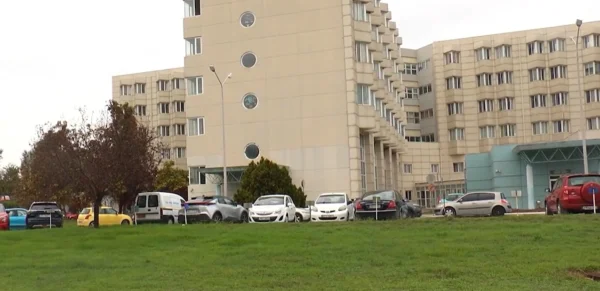 Στόχος βανδαλιστών το πάρκινγκ του Νοσοκομείου Σερρών: "Κατέστρεψαν 10 αυτοκίνητα - Τι λέει η διοίκηση