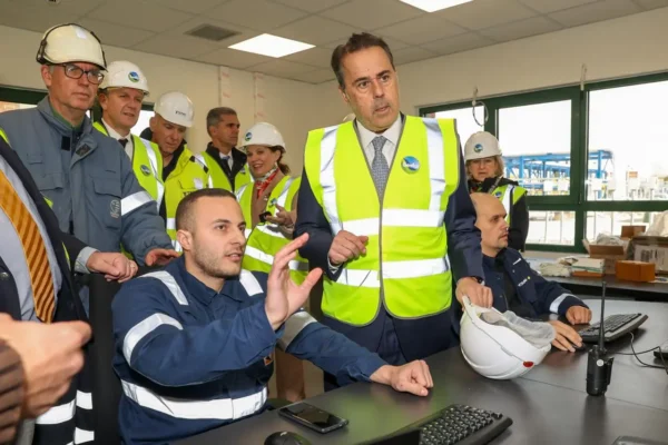 Παπασταύρου: Η Ελλάδα συνιστά έναν σταθερό, ενεργειακό κόμβο μεταξύ Ανατολής και Δύσης