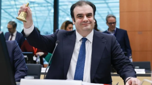 Κ. Πιερρακάκης από το Eurogroup:«Πρέπει να επιστρέψουμε σε έναν δρόμο βιώσιμης οικονομικής ανάπτυξης και δυναμισμού»