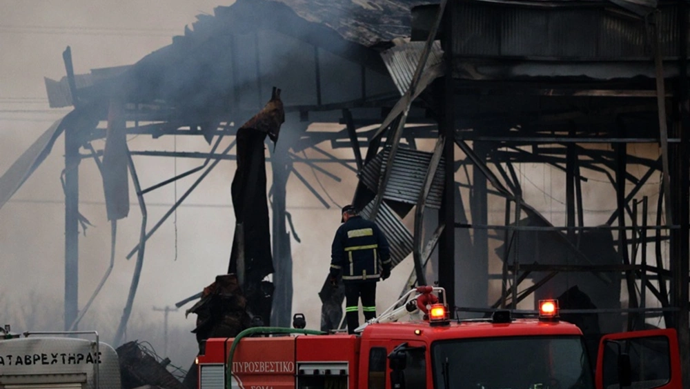 Νεκρές τέσσερις εργαζόμενες στη μεγάλη πυρκαγιά στα Τρίκαλα – Αγνοείται μία - video