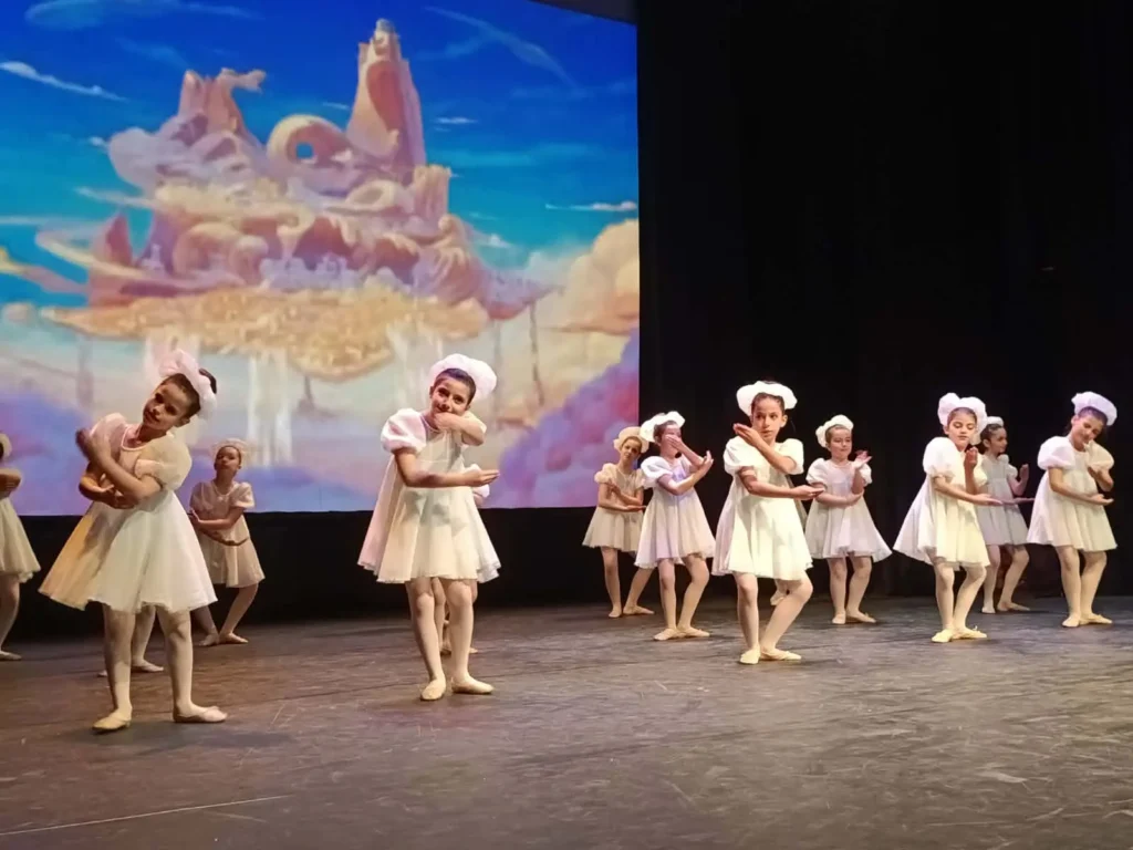 Η Σχολή χορού του Δήμου Σερρών παρουσίασε τη χοροθεατρική παράσταση «Ο Ηρακλής πέρα από τον Μύθο»