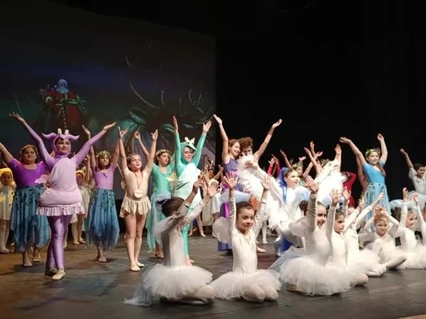 Η Σχολή χορού του Δήμου Σερρών παρουσίασε τη χοροθεατρική παράσταση «Ο Ηρακλής πέρα από τον Μύθο»