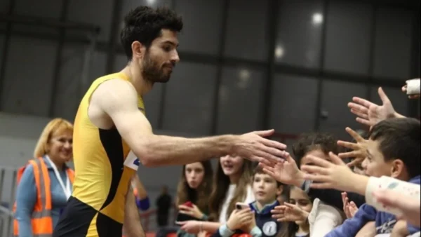 Τεντόγλου: «Η καλύτερη πρεμιέρα μου σε κλειστό»