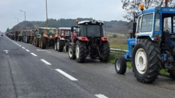 Οι αγρότες του Προμαχώνα κλείνουν για 48 ώρες τον μεθοριακό σταθμό για τα φορτηγά