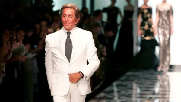 «Έφυγε» ο Βαλεντίνο, ο «αριστοκράτης σχεδιαστής» της ιταλικής μόδας