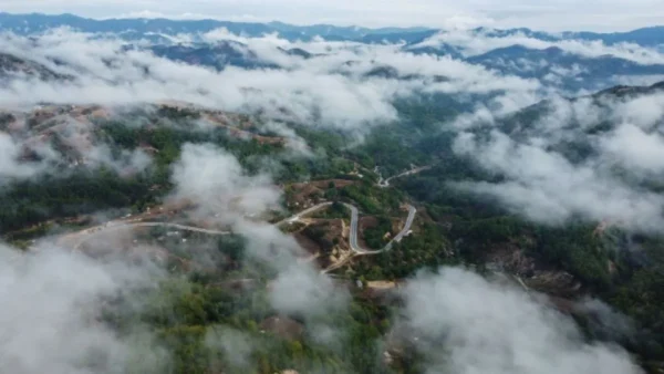 Η φωτογραφική ματιά της Αϊσέλ Χότσικα στην Ξάνθη και τους ανθρώπους της